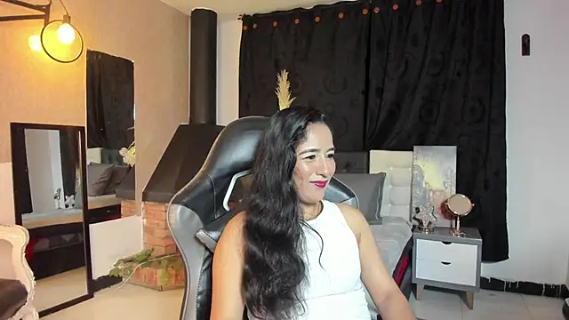 Snapshot of Vicky_Angeel chatting on 06.04.26 Vicky Angeel online show from 06.04.26