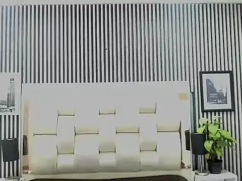 Alex Wolft online show from 04.08.26