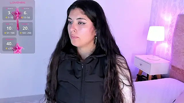 Snapshot of cassie-lee chatting on 03.16.26 cassie-lee online show from 03.16.26