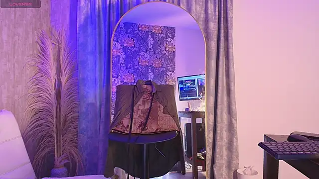 davis saint online show from 04.18.26