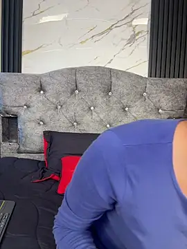 Bunny fire online show from 04.11.26