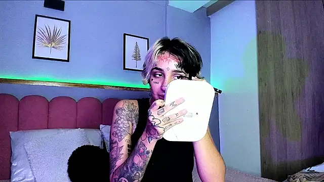 MidnightSinners online show from 04.20.26