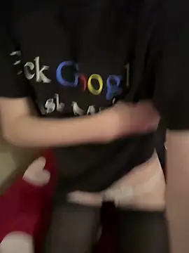 AmanitaXXX69 online show from 04.23.26