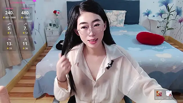 Snapshot of mila-baby-99 chatting on 07.28.26 mila-baby-99 online show from 07.28.26