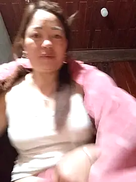 Yellow-pink online show from 04.20.26