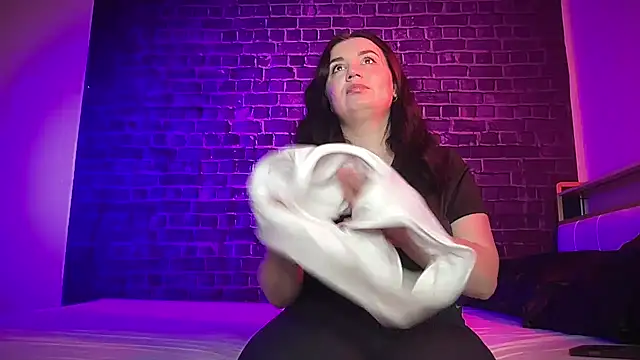 Realm Of Desire online show from 05.10.26