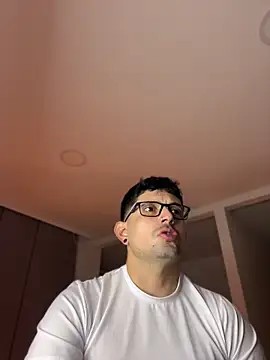 TroyeSavage online show from 05.20.26