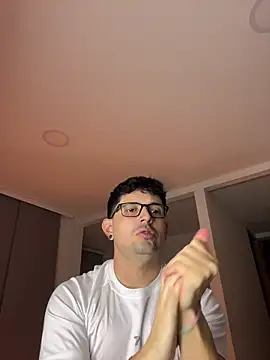 TroyeSavage online show from 06.01.26