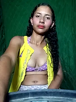 Snapshot of LucyHadans chatting on 03.09.26 LucyHadans online show from 03.09.26