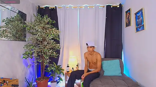 Wild lovers  online show from 06.05.26