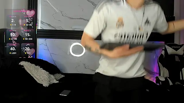 Snapshot of ThiagoFerrero_Hot chatting on 03.16.26 ThiagoFerrero Hot online show from 03.16.26