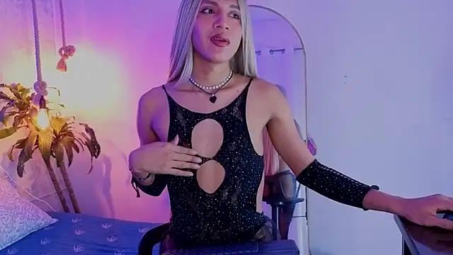 july quinzel online show from 06.11.26