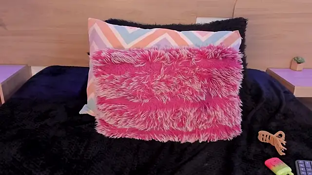 KittyVelve online show from 04.20.26