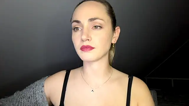 Snapshot of ScarlettSensitive chatting on 05.21.26 ScarlettSensitive online show from 05.21.26