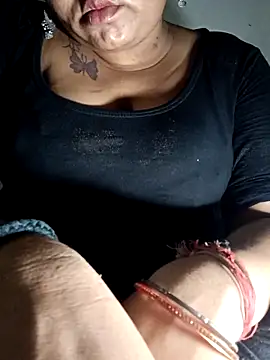Snapshot of Delhi_Patola chatting on 06.20.26 Delhi Patola online show from 06.20.26