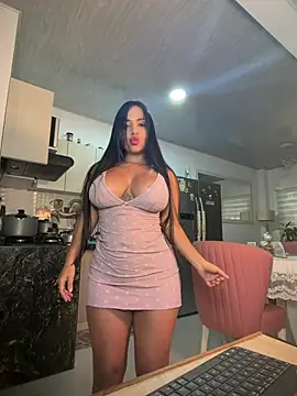Snapshot of Serafina_del_Mar__ chatting on 06.22.26 Serafina del Mar online show from 06.22.26