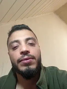 Snapshot of SoftAmjad chatting on 04.21.26 SoftAmjad online show from 04.21.26
