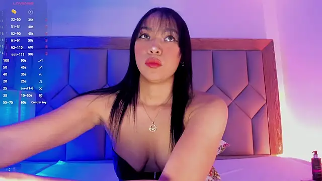 Snapshot of ValeriaRey_ chatting on 05.06.26 ValeriaRey online show from 05.06.26