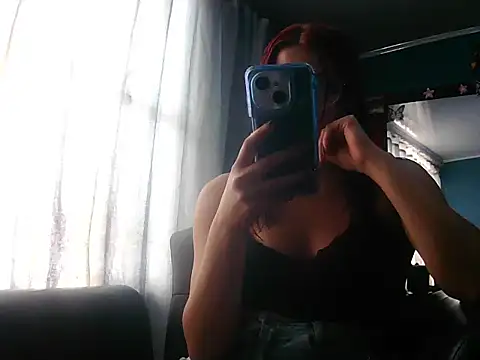 Snapshot of Nahomi_velez chatting on 03.16.26 Nahomi velez online show from 03.16.26