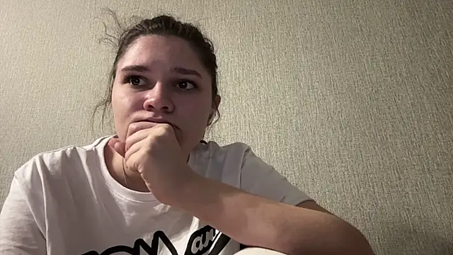 Emmiebutwihu online show from 04.12.26