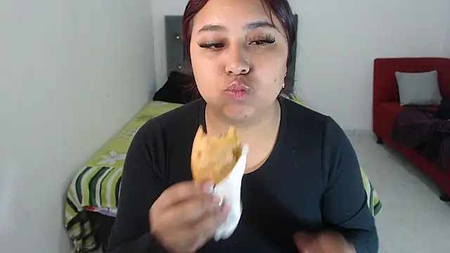 candymorena69 online show from 05.25.26
