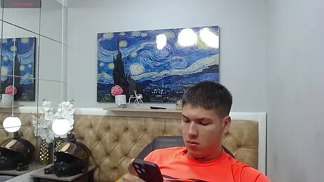 Snapshot of AlessandroFranco chatting on 05.27.26 AlessandroFranco online show from 05.27.26