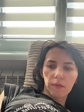 Oliviyaa kiss  online show from 03.15.26