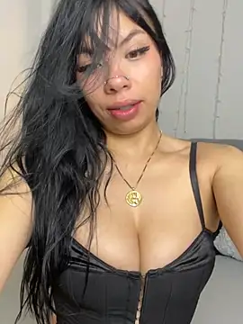 Snapshot of Queen_Chanel_XXX chatting on 05.27.26 Queen Chanel XXX online show from 05.27.26