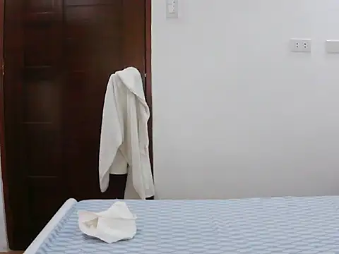 sexiesteyess online show from 04.18.26