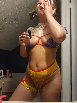 NicolePearl online show from 04.15.26