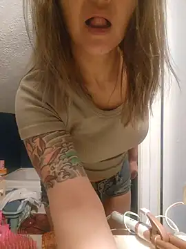 NicolePearl online show from 04.25.26