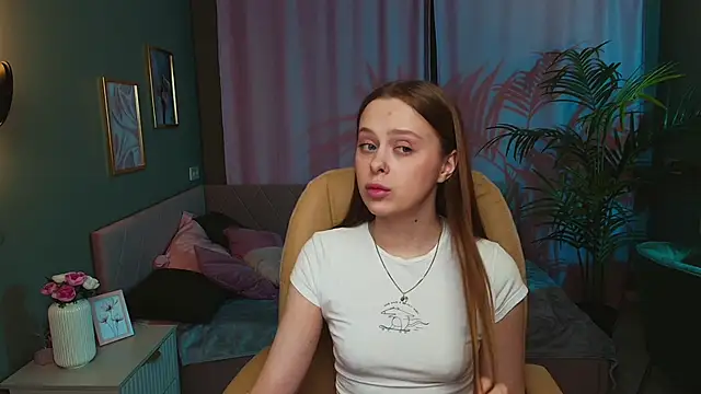 Snapshot of Megg_Ryan chatting on 04.15.26 Megg Ryan online show from 04.15.26