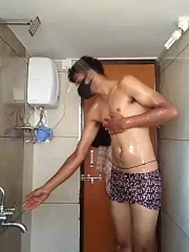 Snapshot of Roy3_2 chatting on 03.29.26 Roy3 2 online show from 03.29.26