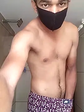 Snapshot of Roy3_2 chatting on 04.02.26 Roy3 2 online show from 04.02.26