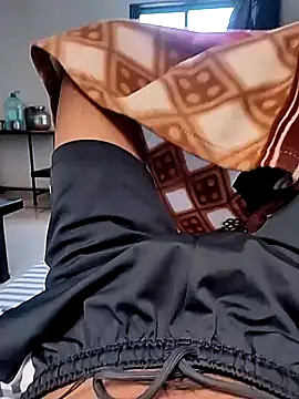 Snapshot of Roy3_2 chatting on 04.06.26 Roy3 2 online show from 04.06.26