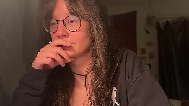 nyxo  online show from 03.25.26