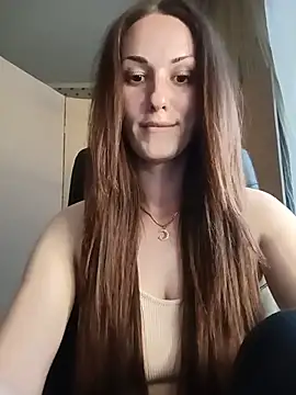 Snapshot of LunaCrystall chatting on 05.23.26 LunaCrystall online show from 05.23.26