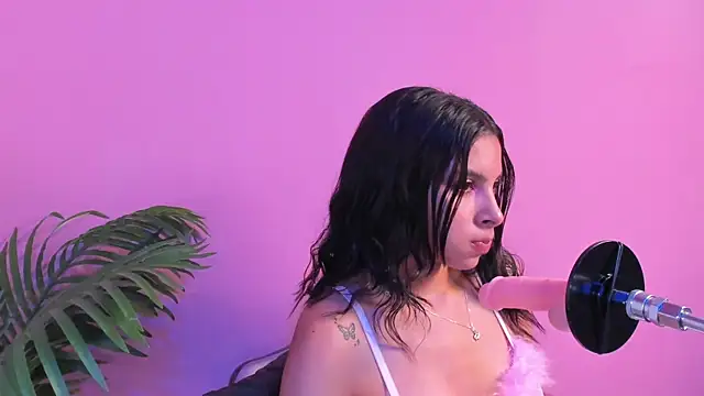 Lia owenss online show from 04.15.26