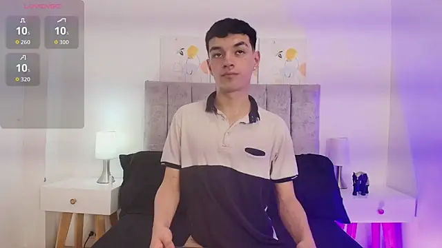 Snapshot of MikeLawford_ chatting on 03.11.26 MikeLawford online show from 03.11.26