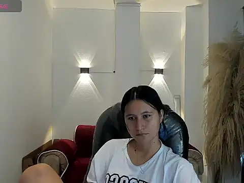 Snapshot of isabella_grace18 chatting on 07.29.26 isabella grace18 online show from 07.29.26