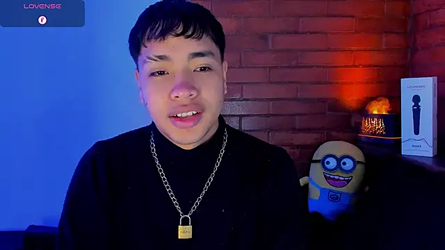 Lee Colee online show from 04.18.26