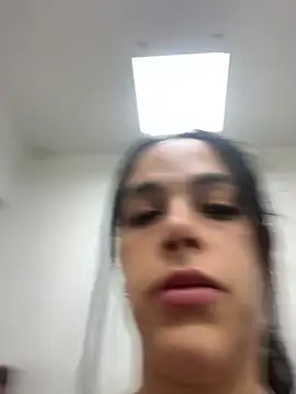 leila moretti online show from 04.04.26