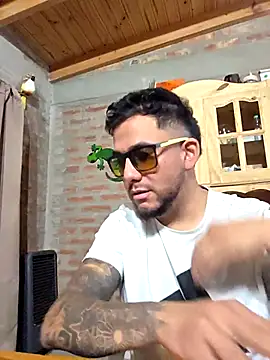 Snapshot of Omar90sala chatting on 07.14.26 Omar90sala online show from 07.14.26