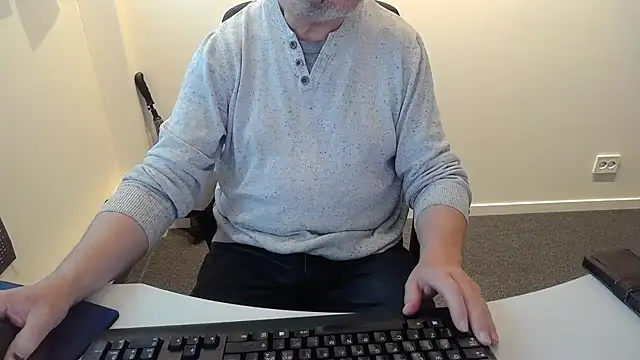 Snapshot of Buggemann chatting on 06.02.26 Buggemann online show from 06.02.26
