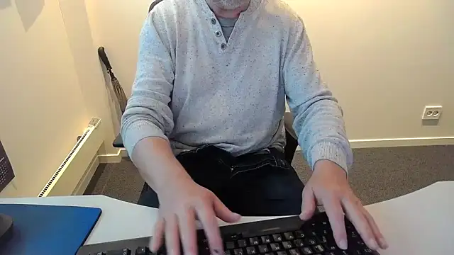Snapshot of Buggemann chatting on 06.04.26 Buggemann online show from 06.04.26