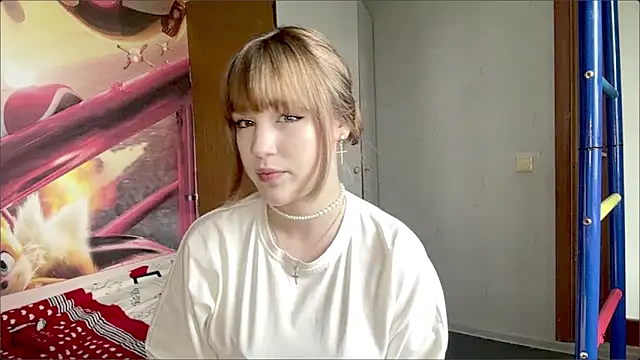 AnnaWasp online show from 04.17.26