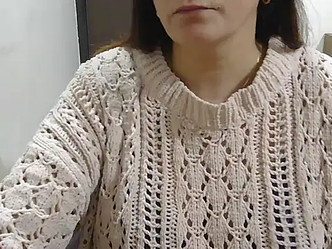 Snapshot of spicy_Zara chatting on 05.19.26 spicy Zara online show from 05.19.26