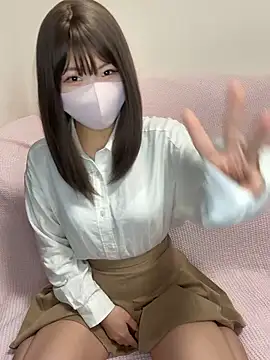 Snapshot of ichigonoiichan chatting on 04.20.26 ichigonoiichan online show from 04.20.26