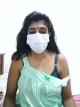 Snapshot of Amisha-35 chatting on 07.15.26 Amisha-35 online show from 07.15.26