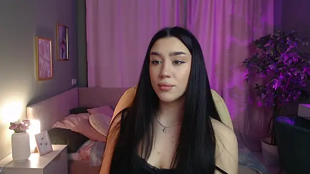 Winonna Ryder online show from 03.17.26